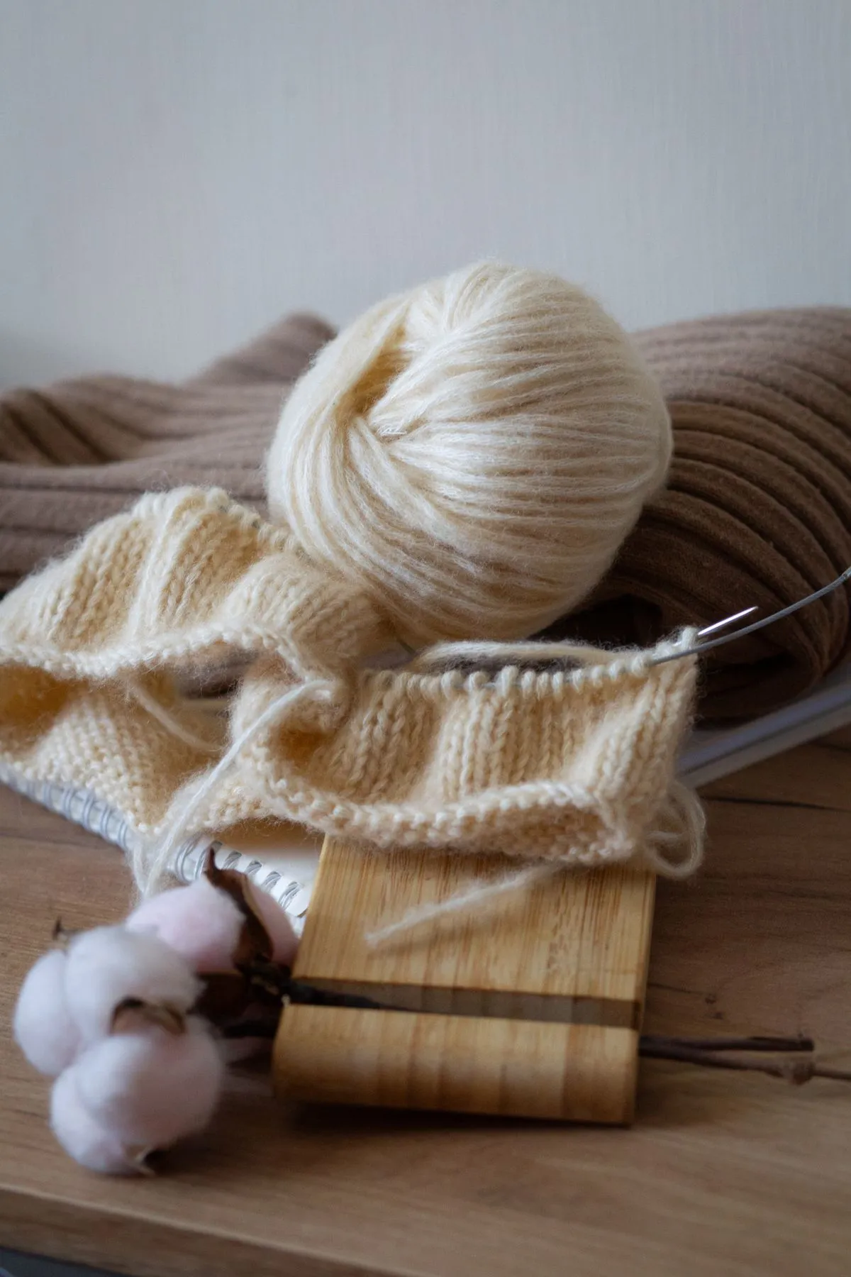Scuba Knit Fabric — What It Is and Where It's Used